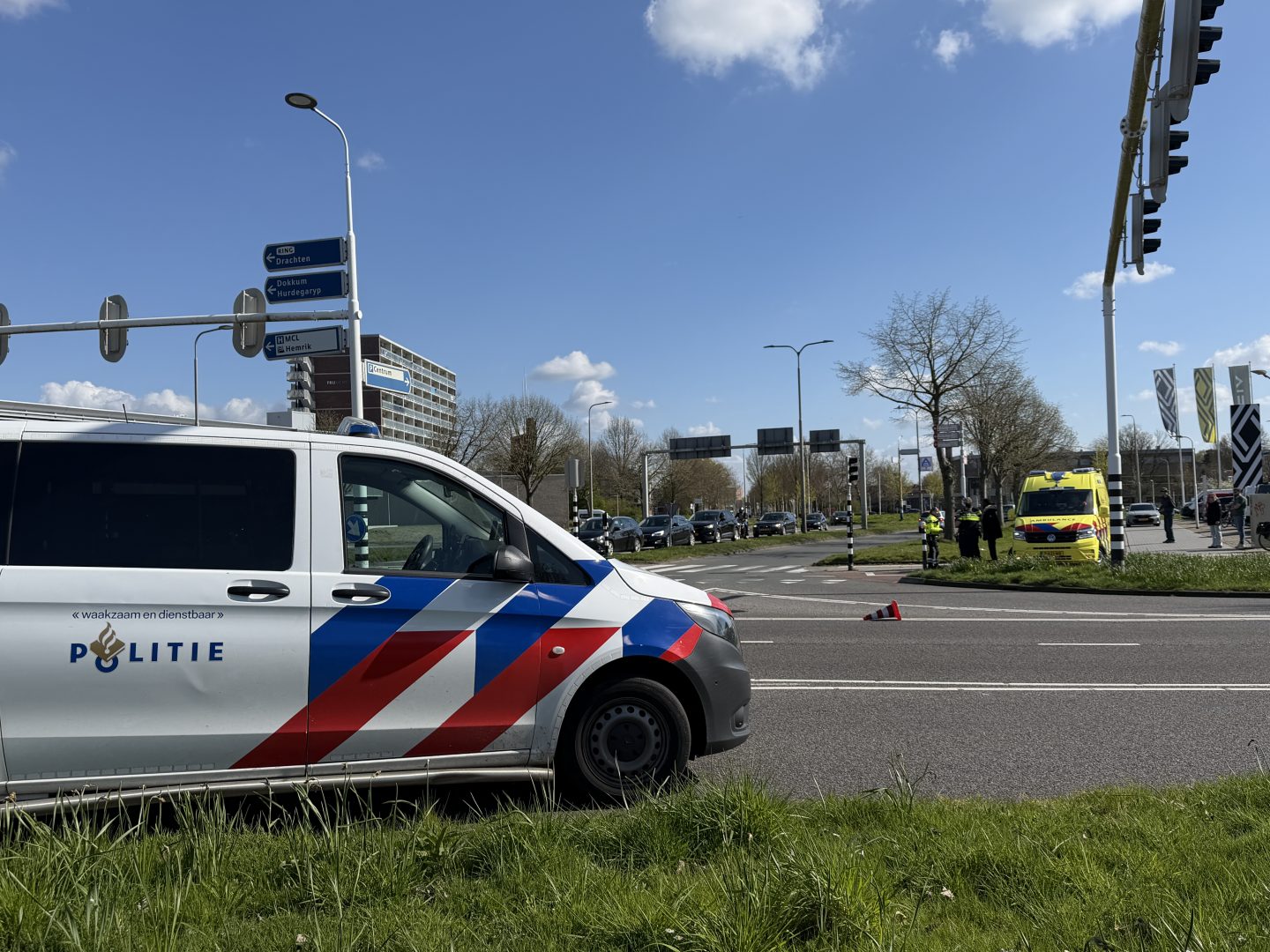 Twee ongevallen kort na elkaar in Leeuwarden: voetganger en fietser gewond