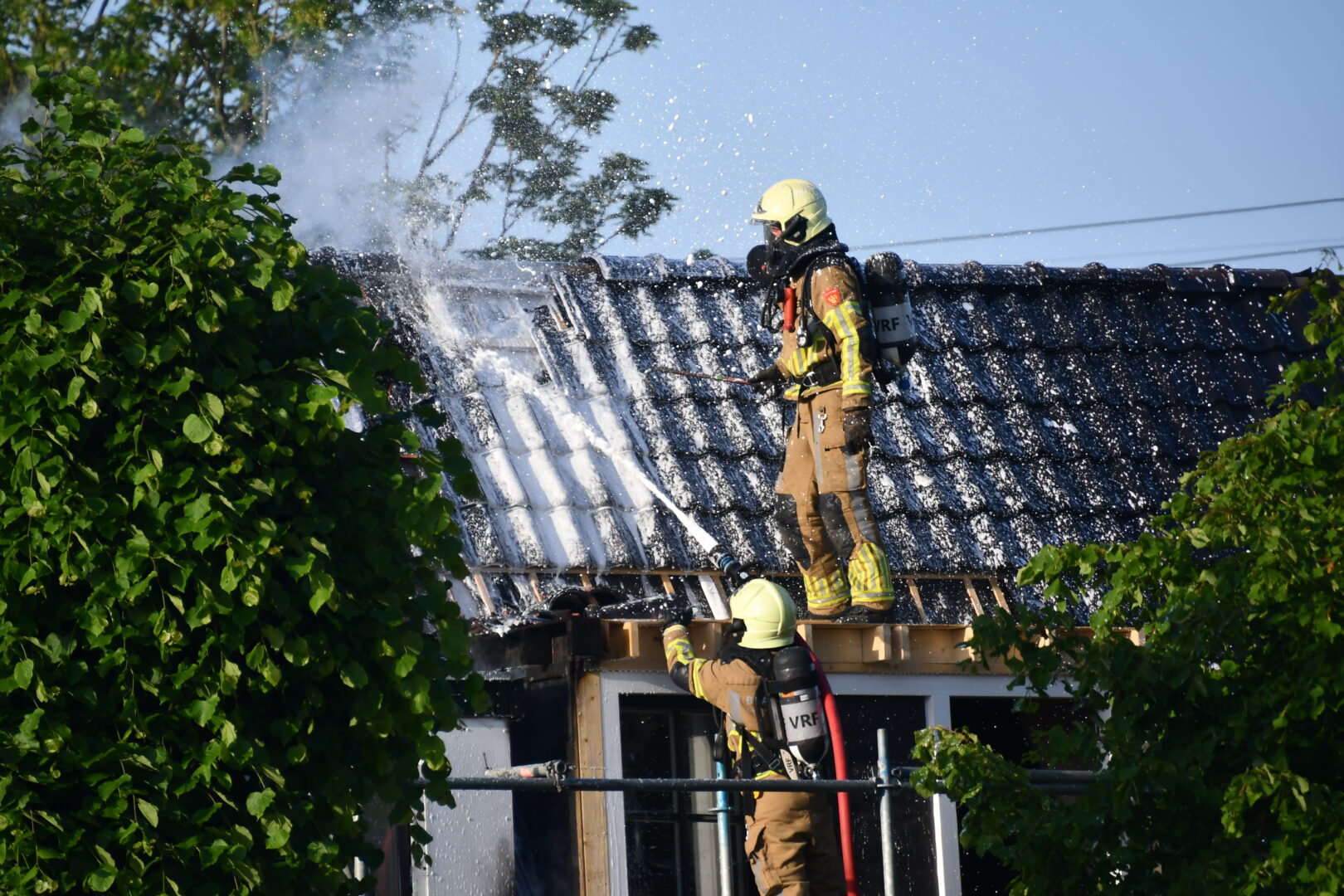 Uitslaande dakbrand op Schilkampen