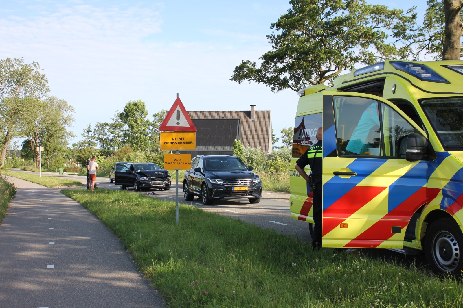 Kop-staart botsing op Wegeasterdyk Techum