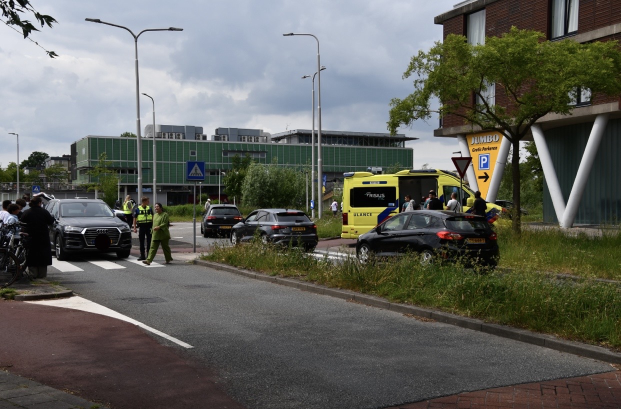Fatbiker lichtgewond na aanrijding