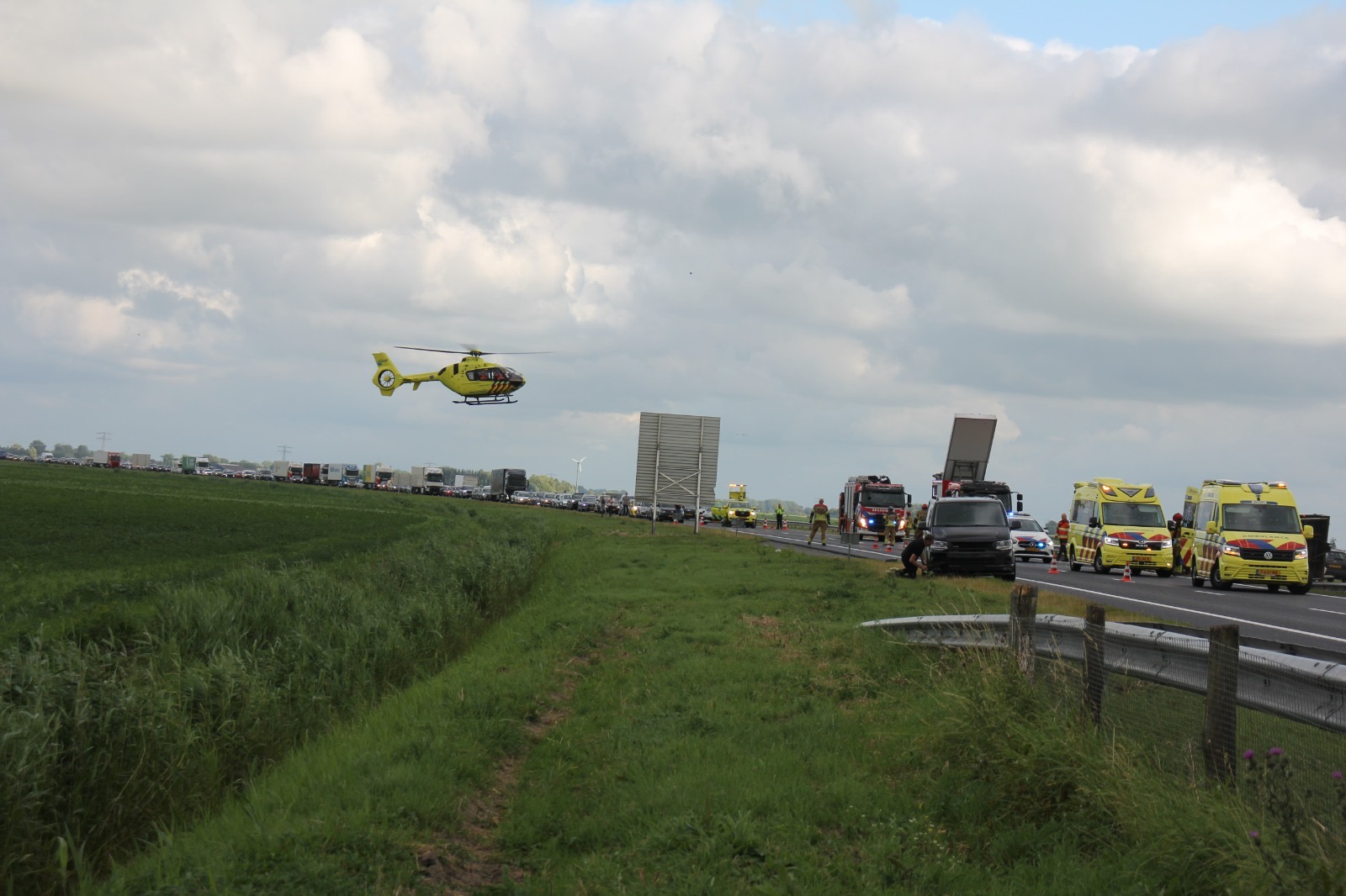 Twee gewonden bij ernstig ongeval op de N31 bij Leeuwarden