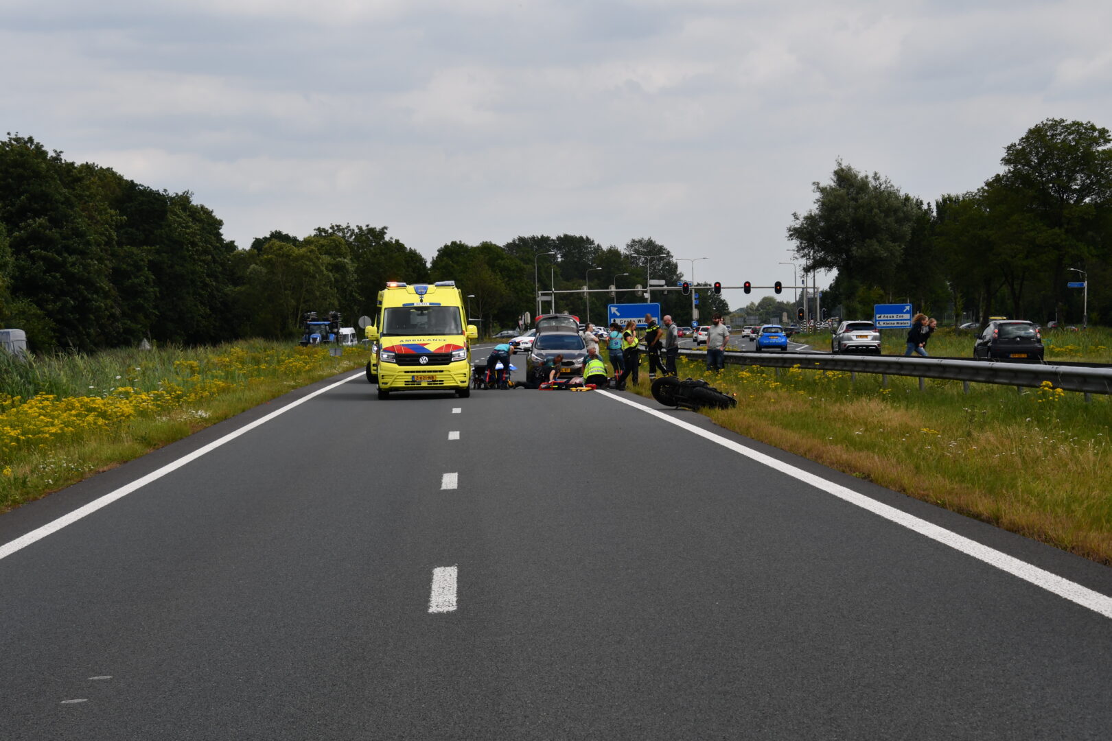 Motorrijder ernstig gewond bij ongeval op N355