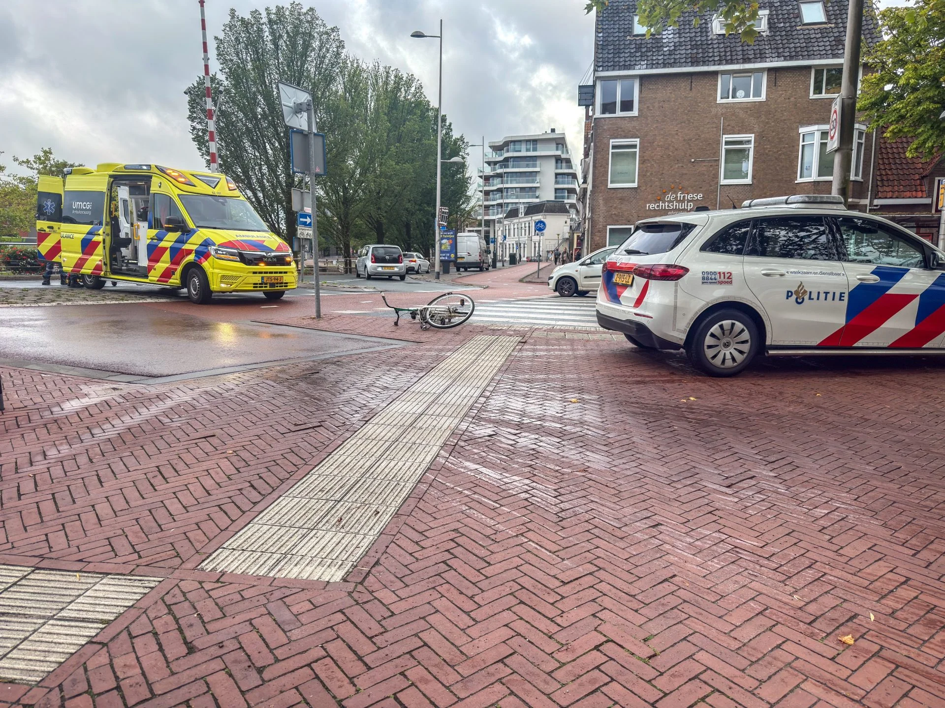 Fietser gewond na botsing met auto