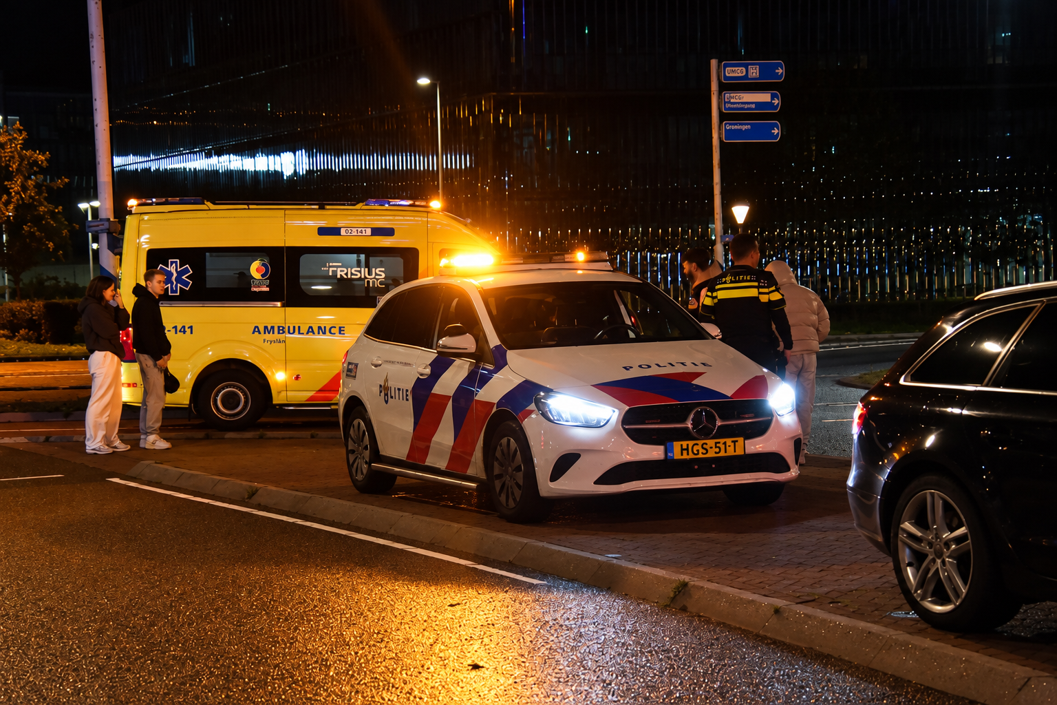 Oudere man lichtgewond na aanrijding met auto