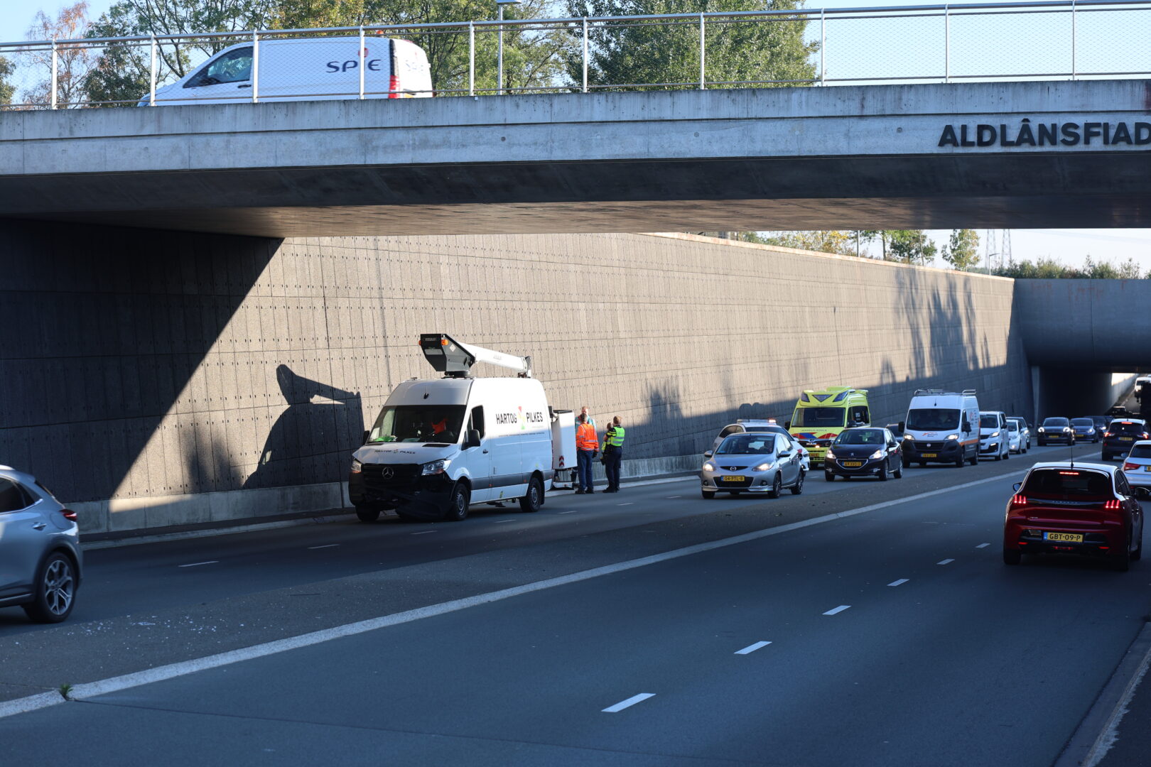 Flinke file na kop-staartbotsing op Drachtsterweg