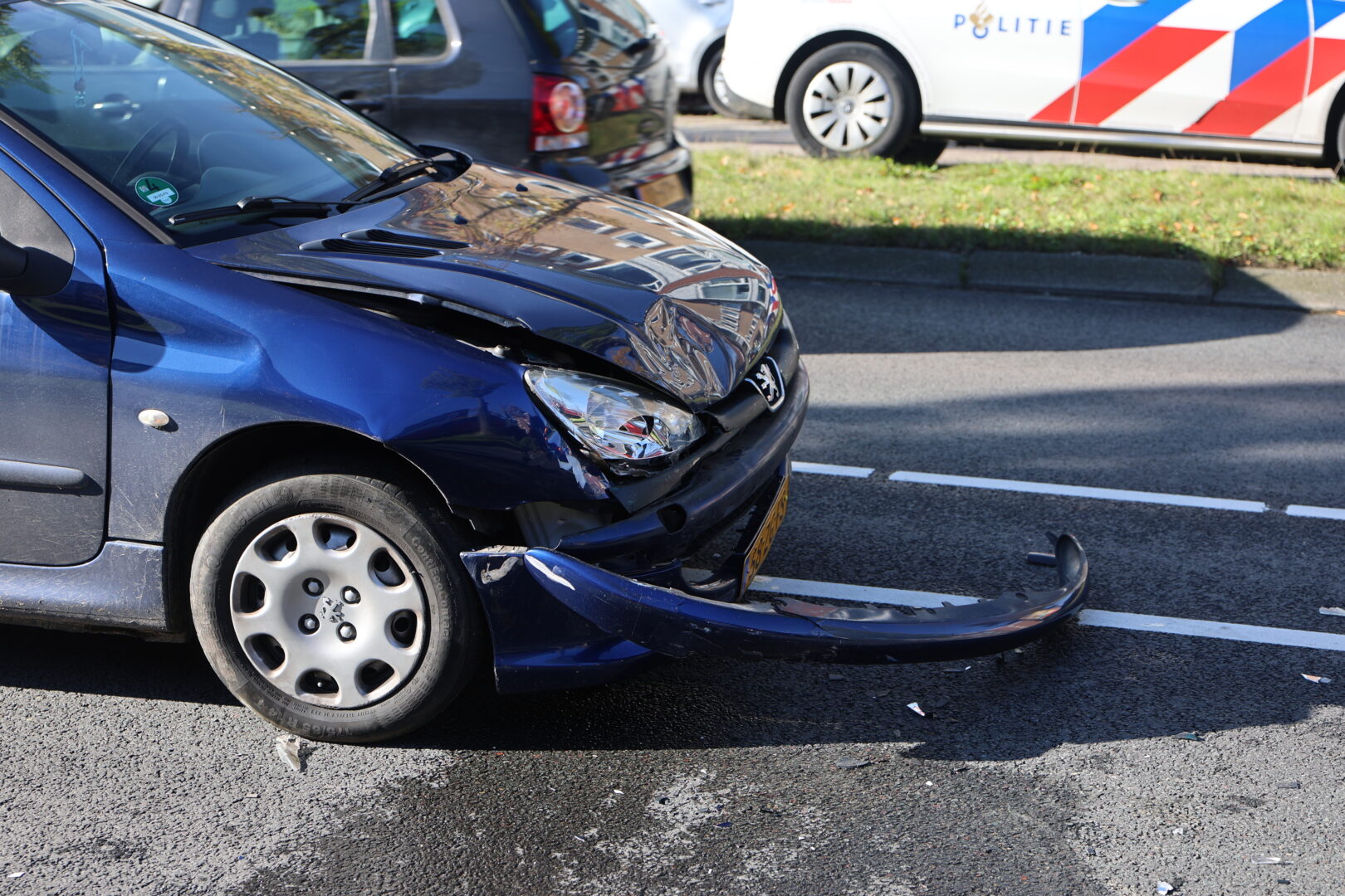 Gewonde bij kop-staartbotsing tussen drie auto’s