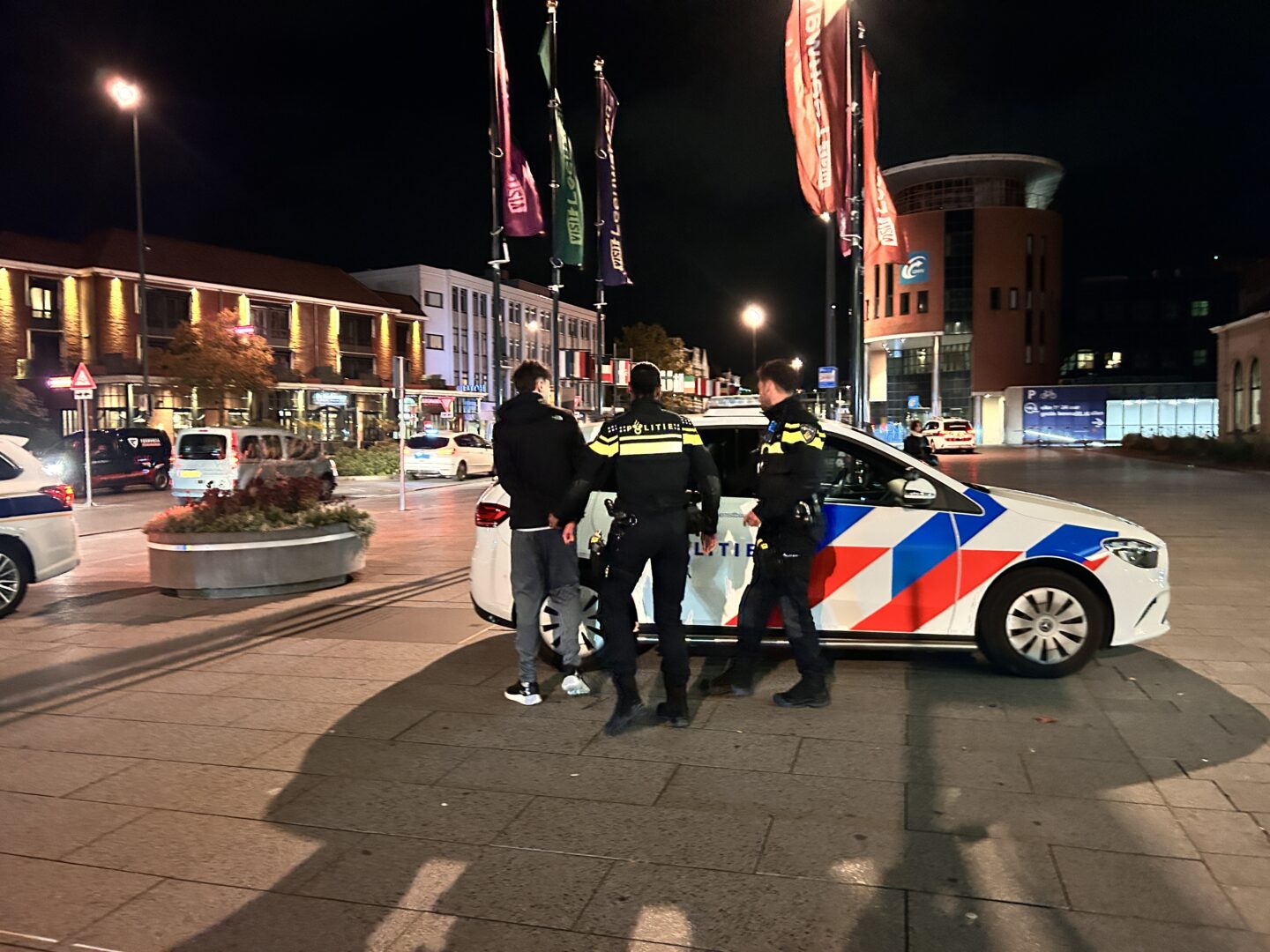 Minderjarige aangehouden na melding van bedreiging met mes op station