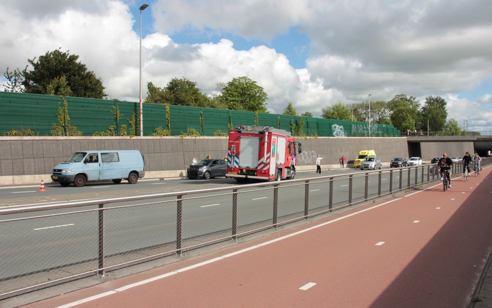 Meerdere gewonden bij kop-staart ongeval bij aquaduct
