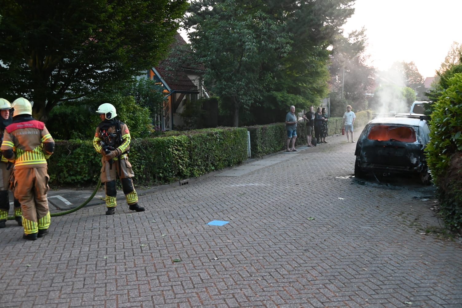 Opnieuw autobrand in Huizum