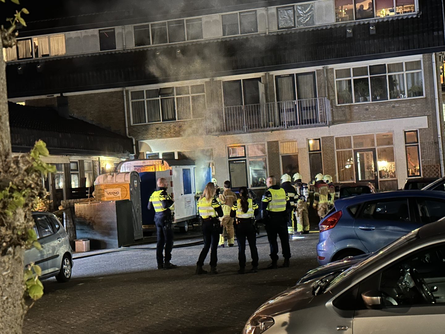 Bouwkeet in brand tijdens koningsnacht