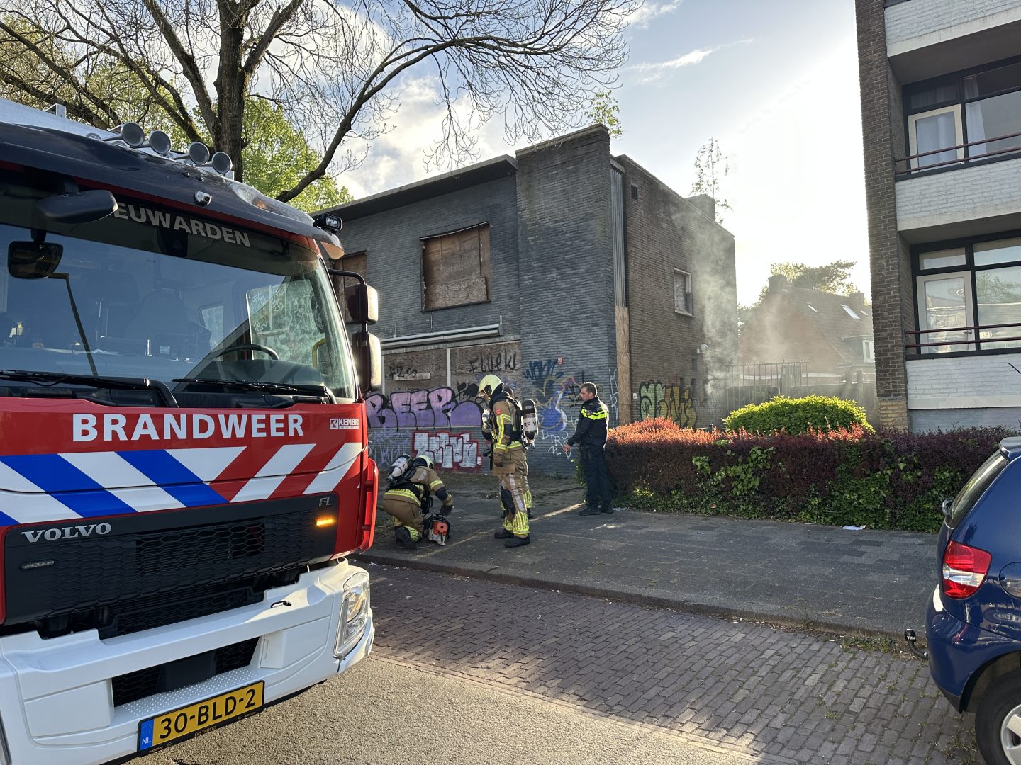 Brandje gesticht in slooppand zorgt voor brandweer inzet