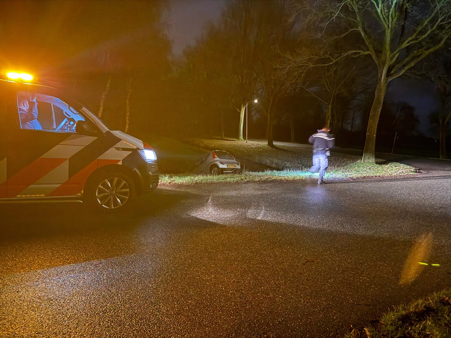 Auto in sloot Groene Ster gebied