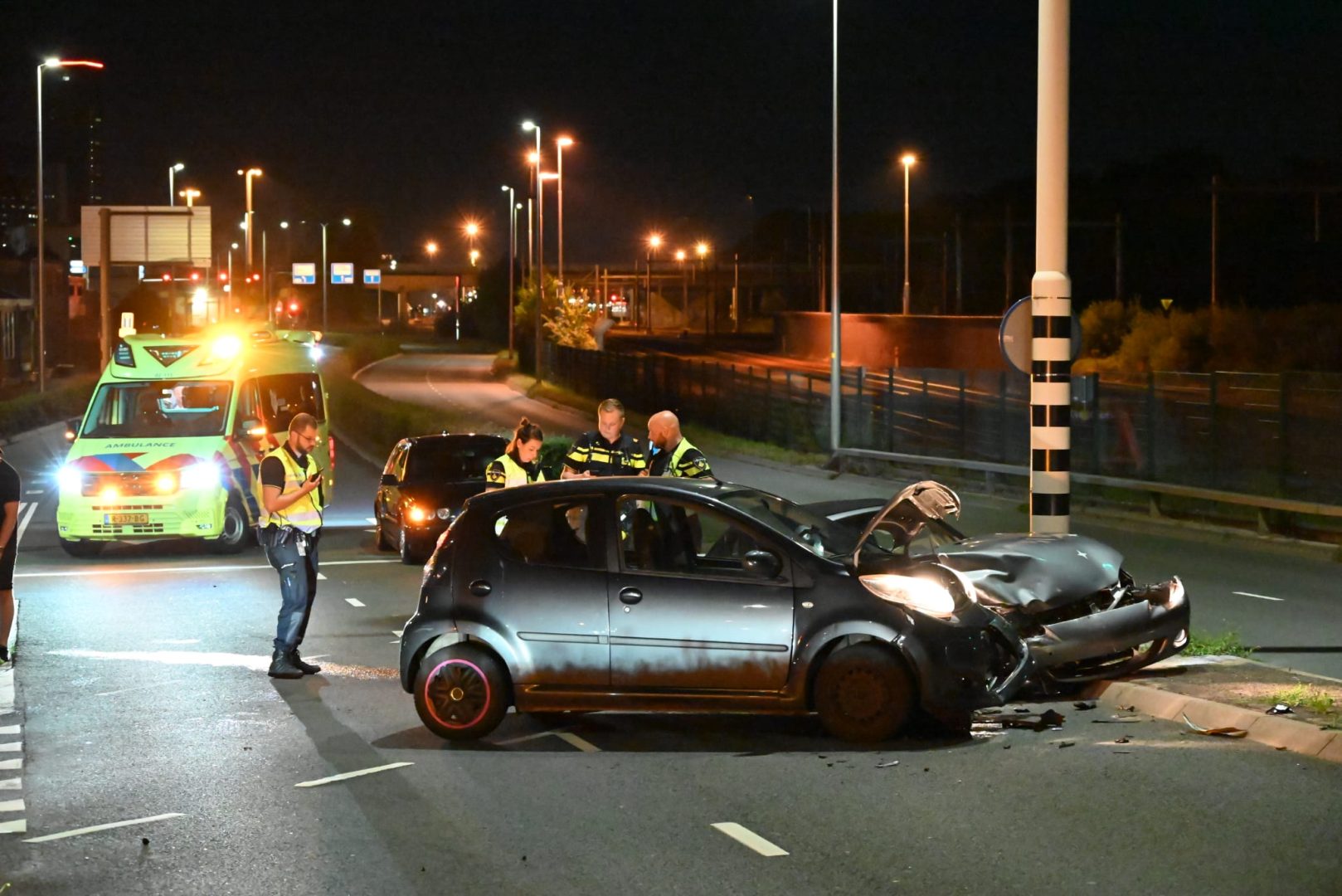 Twee gewonden bij aanrijding