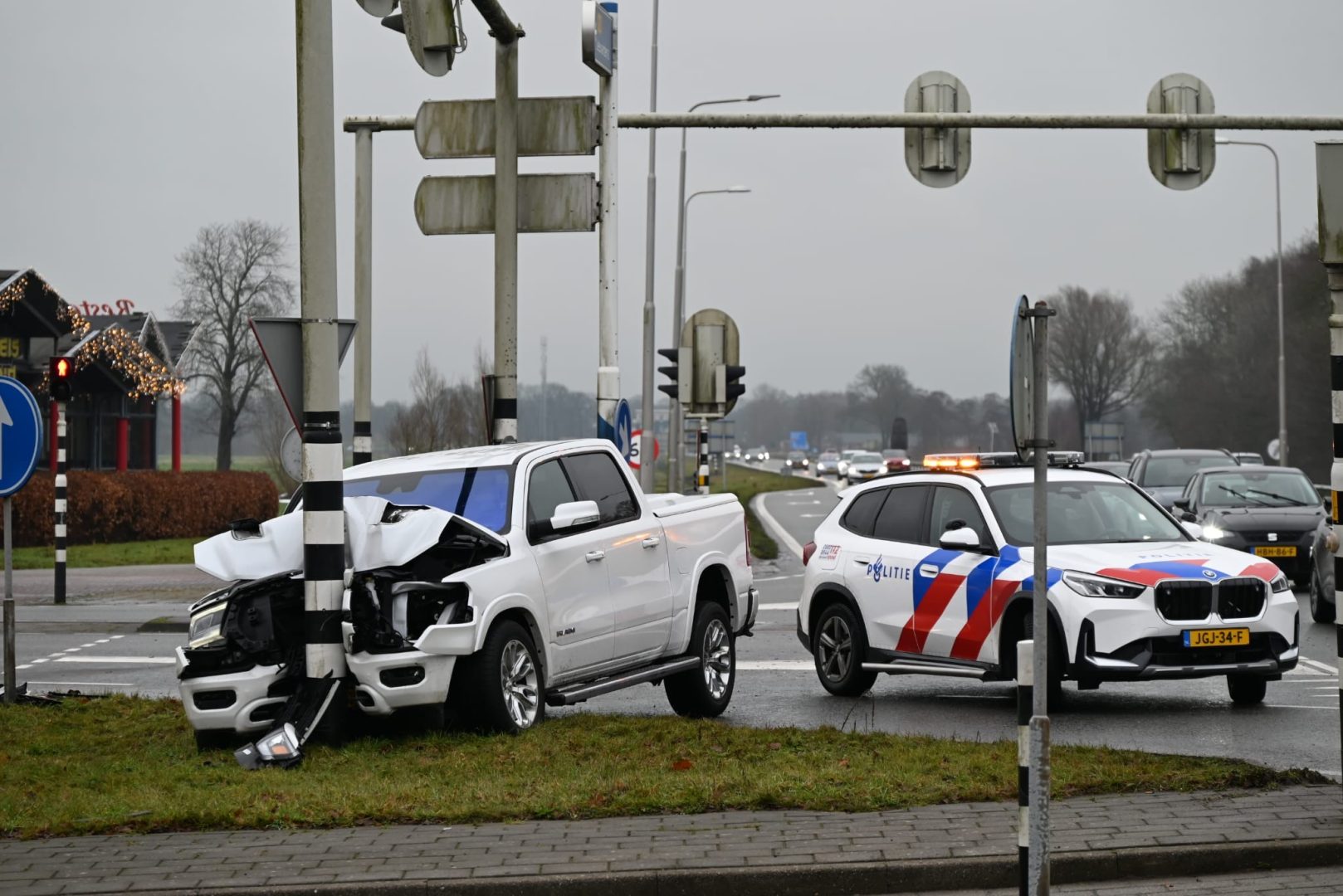 Forse schade bij aanrijding N355