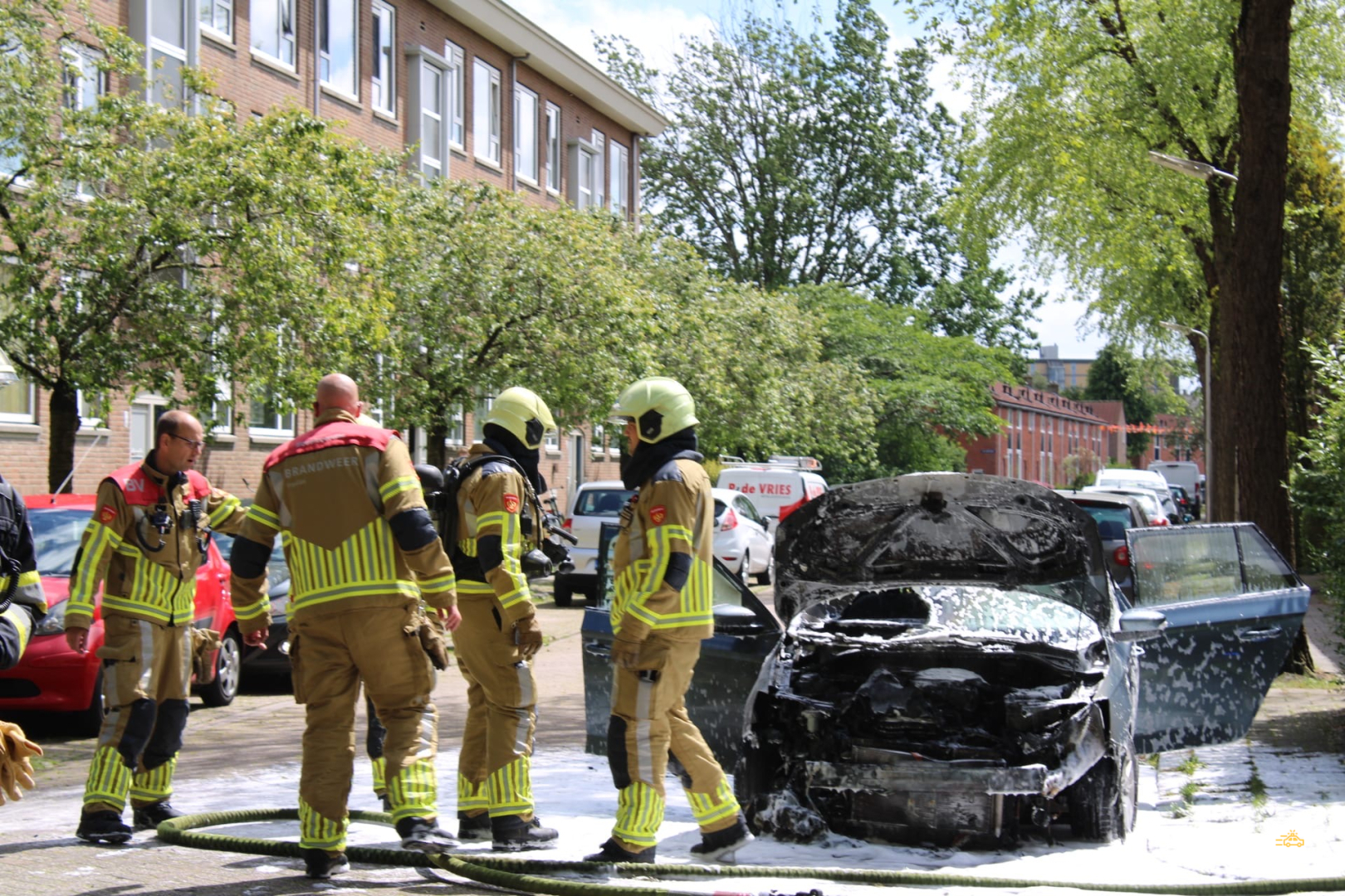 Auto uitgebrand in Westeinde