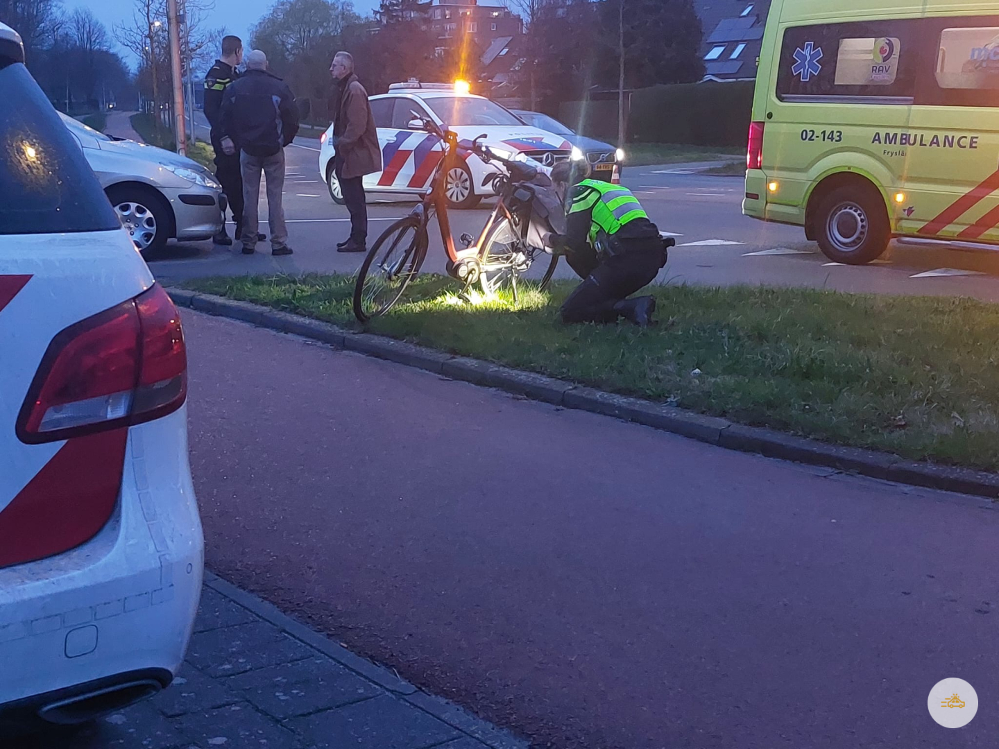 Fietser geschept door automobilist