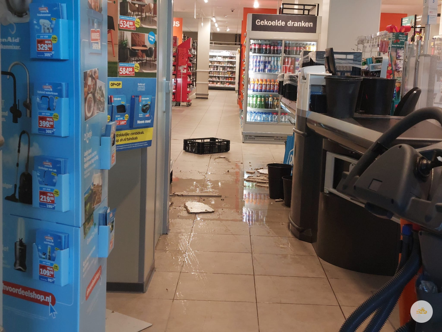 Flinke schade in Albert Heijn na waterlekkage