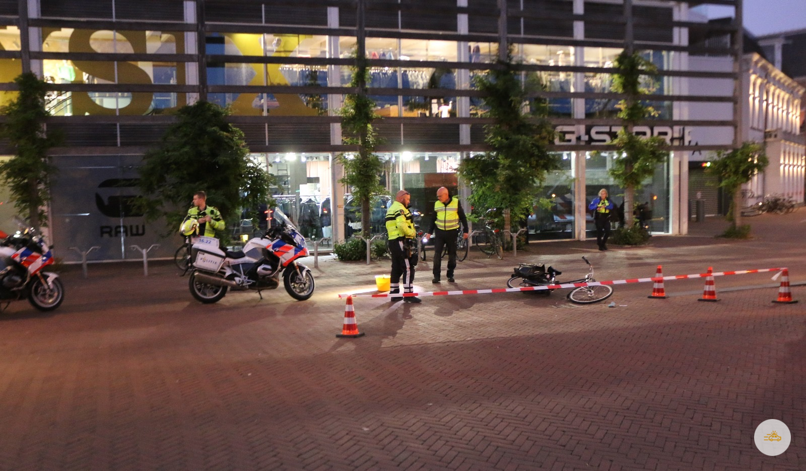 Fietsster met spoed naar MCL na aanrijding met scootmobiel