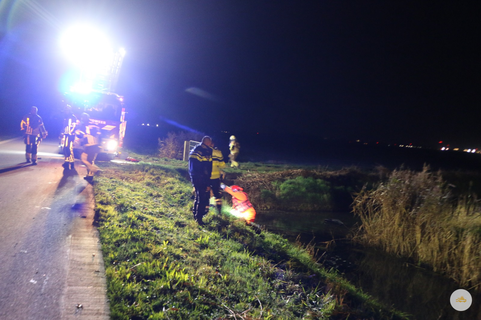Bestuurder van motorscooter ernstig gewond in Koarnjum