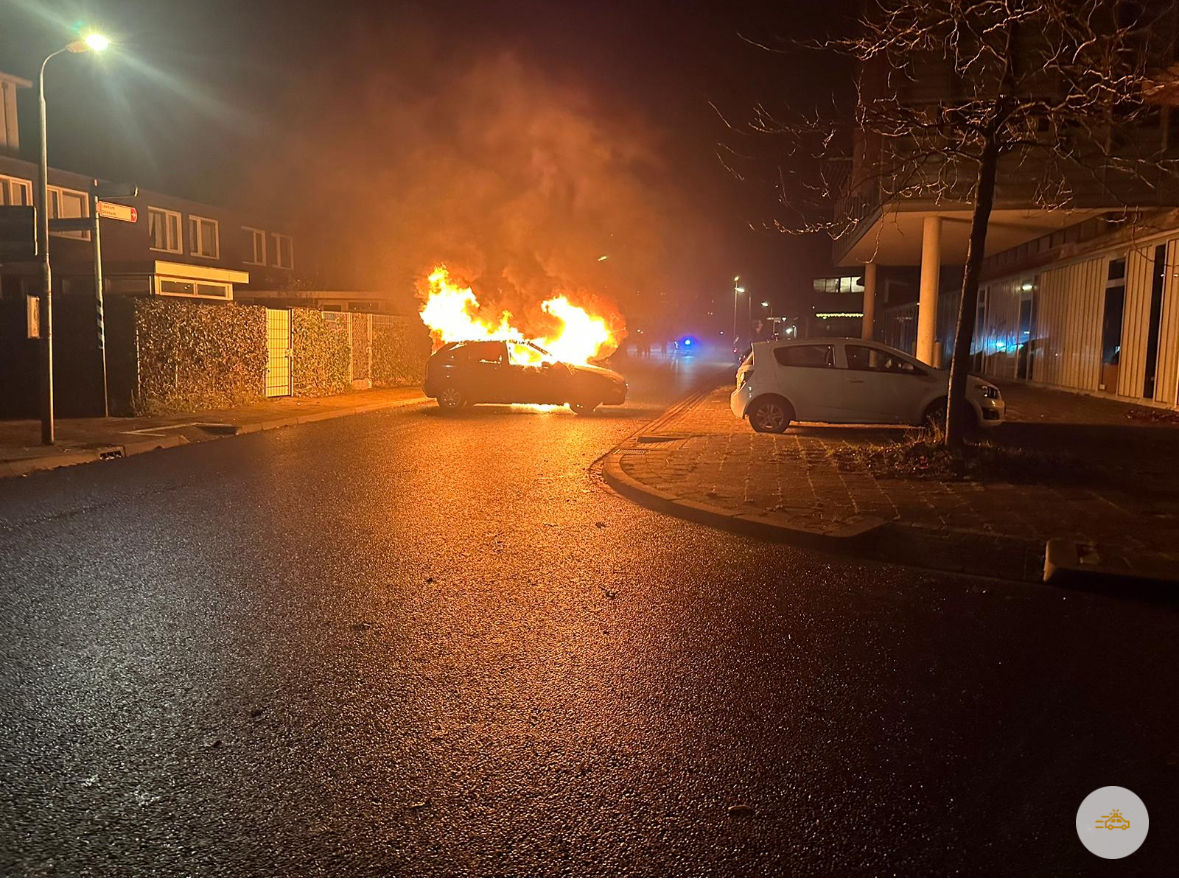 Autobrand in de Vrijheidswijk