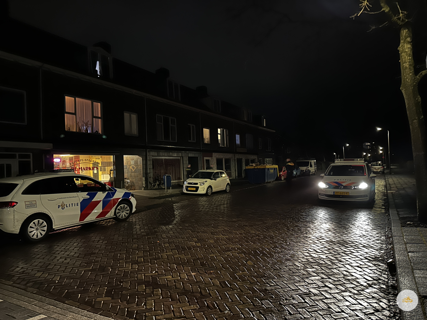 Twee mannen plegen overval