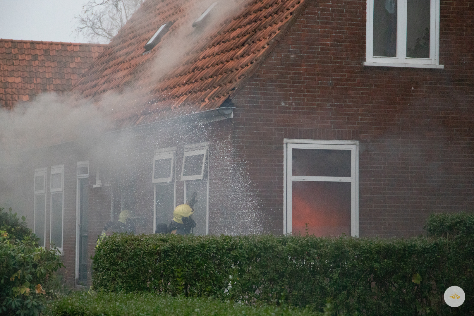 Woning beschadigd door forse binnenbrand