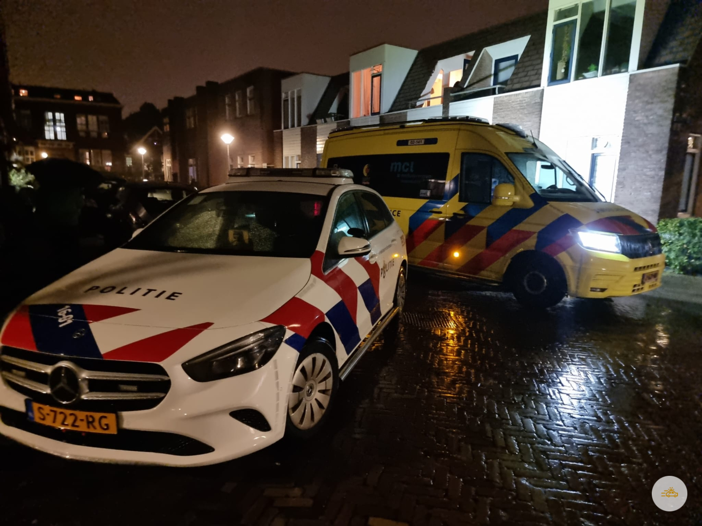 Persoon gewond na steekpartij bij woongroep