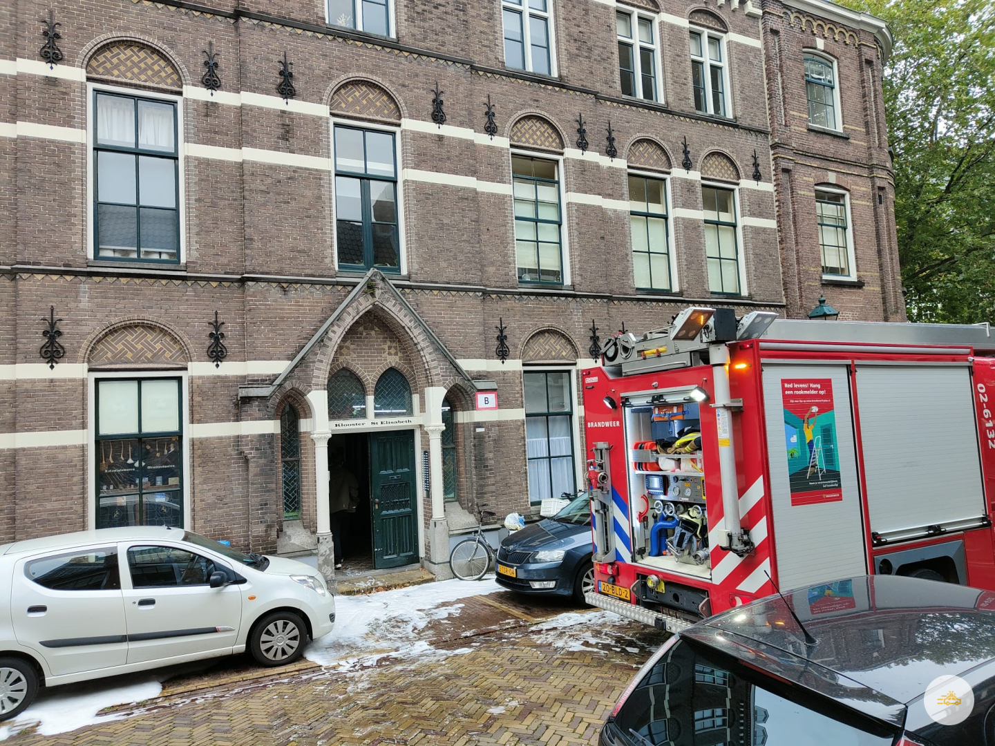Waxinelichtje zorgt voor brandje in woning