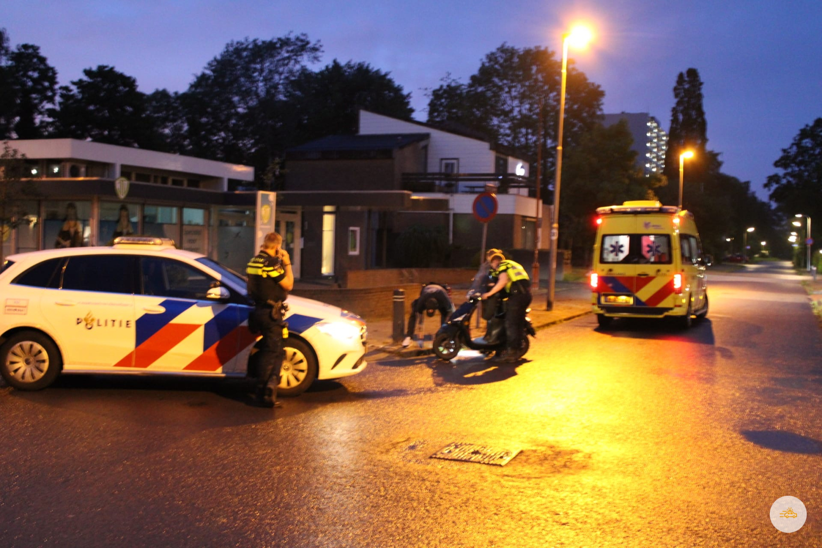 Dronken scooterrijder gaat onderuit na achtervolging
