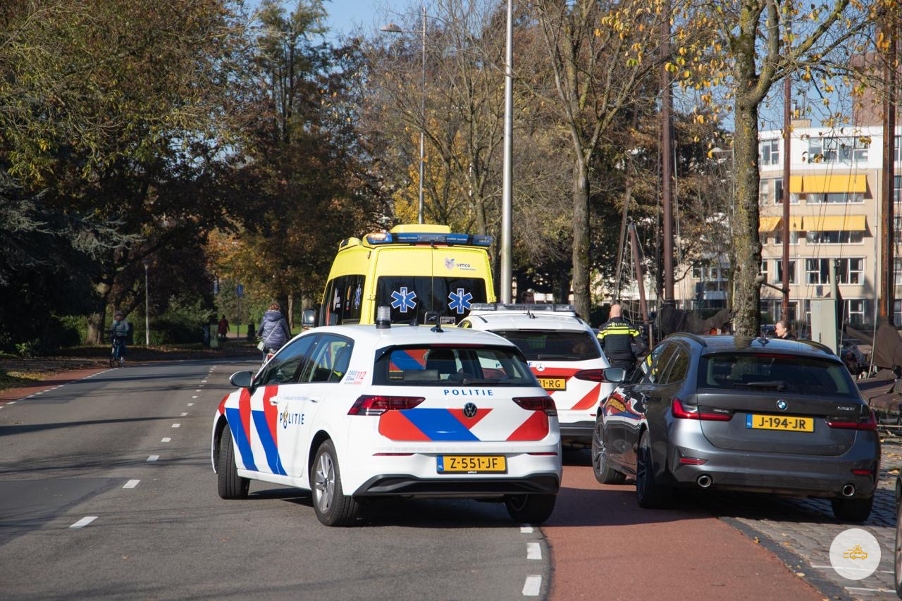 Voetgangster en taxi komen in botsing