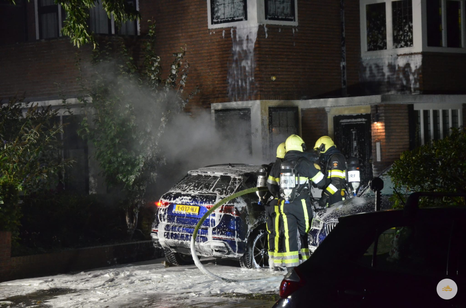 Elektrische auto van burgermeester uitgebrand